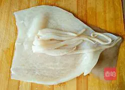Illustration of how to make squid dumplings 1