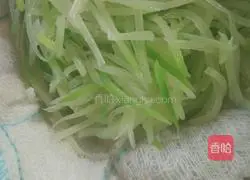 Illustration of how to make radish stuffed dumplings 2