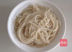 Illustration of how to make mushroom and beef noodles 11