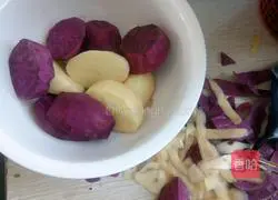 Illustration of how to make purple sweet potato and rose buns 1