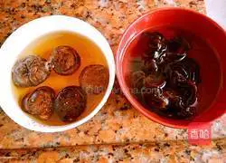 Illustration of how to make carrot, fungus, mushroom, horned melon, pork dumpling filling 2