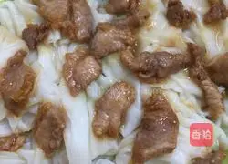 Illustration of how to make steamed rice noodles 6