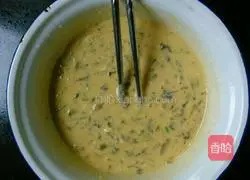 Illustration of making pickled cabbage cake 2