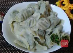 Illustration of how to make fennel and pork dumplings 11