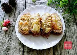 Illustration of how to make cheese black rice steamed bun slices 7