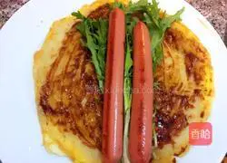 Illustration of how to make ham sausage and egg burrito 7