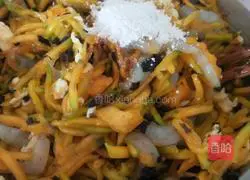 Illustration of how to make pumpkin dumplings 4