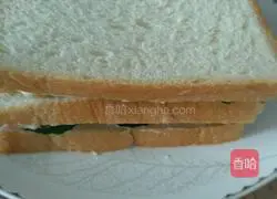 Illustration of how to make a sandwich 8