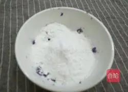 Illustration of homemade purple sweet potato dumplings 3