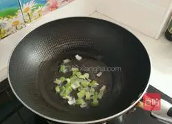 Illustration of how to make noodles with oyster sauce and tomato sauce 5