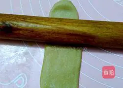 Illustration of how to make rose flower cake 14