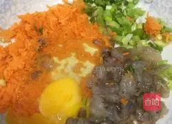 Fresh shrimps Illustration of how to make cakes 4