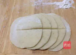Illustration of how to make wheat germ flower steamed buns 7