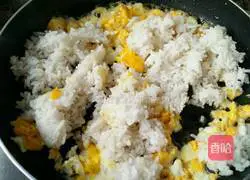 Sauerkraut Illustration of how to make egg fried rice 6