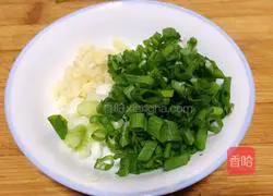 Illustration of how to make water spinach noodles 2