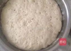 Illustration of how to make two-color threaded steamed buns 4