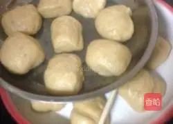 Illustration of how to make brown sugar steamed buns 7