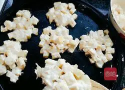 Illustration of how to make potato cakes 6