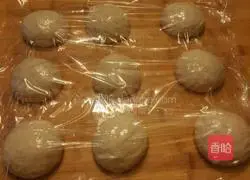 Illustration of how to make dough-baked sesame cakes (electric baking pan version) 5