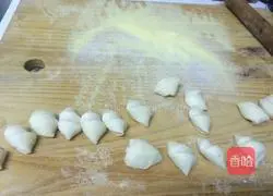 Illustration of how to make handmade dumplings and noodles 3