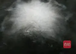 Illustration of how to make small wontons with green onion and fresh meat 17