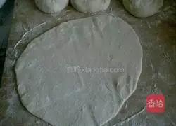 Illustration of making dough cakes 3