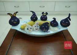 Illustration of how to make egg cake and purple potato stuffed rice with meat filling 18