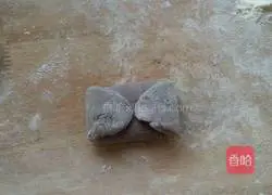 Illustration of how to make mulberry and multi-grain steamed buns 7