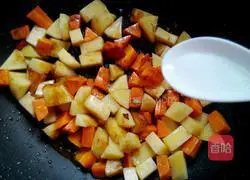 Illustration of how to cook rice in a lazy rice cooker 6