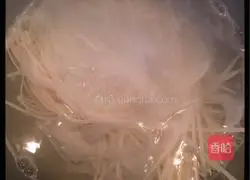 Illustration of how to make tomato and egg noodles 9