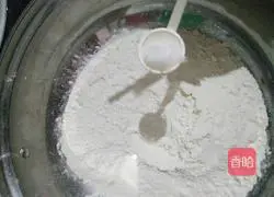 Illustration of how to make noodles 1