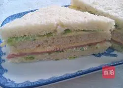 Illustration of how to make ham and cheese sandwich 9