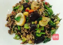 Illustration of how to make purple rice and squid fried rice 8