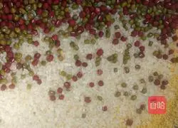 Illustration of making multigrain steamed buns 3