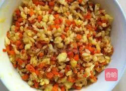 Illustration of how to make carrot and egg fried rice 5