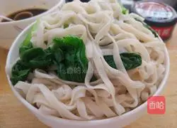 Illustration of how to make noodles with mushroom sauce 4