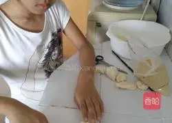 Illustration of how to make rose steamed buns 5