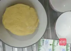 Illustration of how to make corn pancakes 3