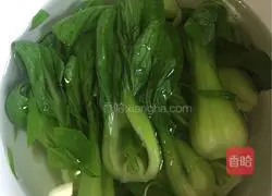 Illustration of how to make fried noodles with shredded pork 6