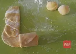 Illustration of how to make rose steamed buns 8