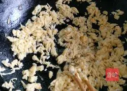 Chives Illustration of how to make egg dumplings 2