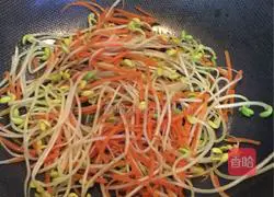 Illustration of how to make five-spice noodles + golden jade love 6