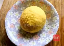 Illustration of how to make corn and pork dumplings 5