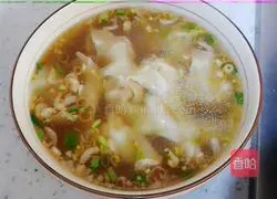 Illustration of how to make fresh wontons 11