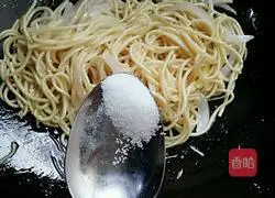 Vegetarian fried noodles Practice illustration 10