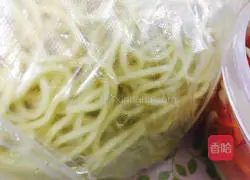 Super Fried Noodles Recipe Illustration 6