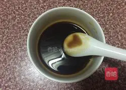 Illustration of how to make noodles with scallion oil 3