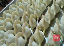 Illustration of how to make radish and three fresh dumplings 1