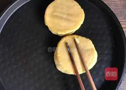 Illustration of how to make mung bean cake golden cake 10