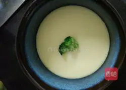 Illustration of how to make leek and egg buns 9